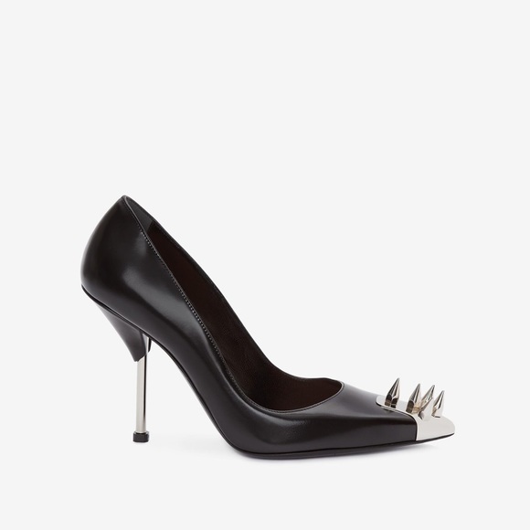 Alexander McQueen Punkstud Leather Pumps - Picture 3 of 9